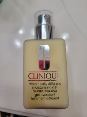 Clinique Dramatically Different Moisturizing Gel — Pale Yellow Bottle 4.2 Oz